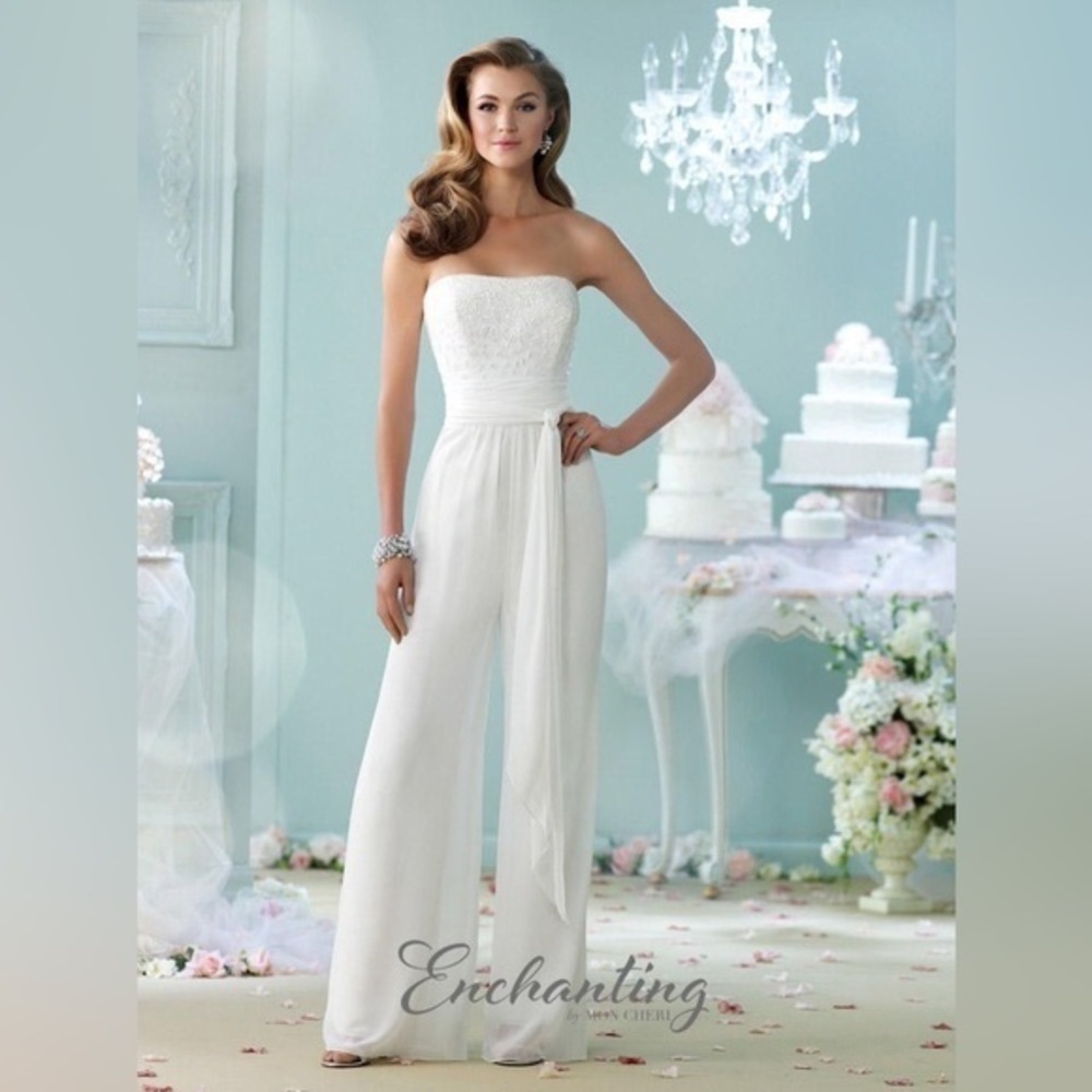 Strapless Chiffon Bridal Jumpsuit by Enchanting Size 14 NWT